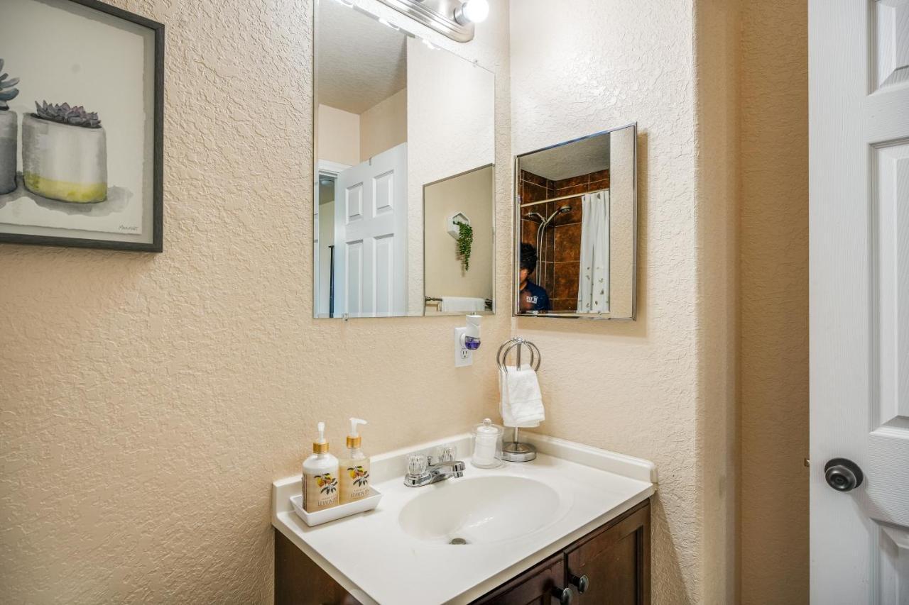 Townhome About 2 Mi To Aquarium! Ferienhaus *
