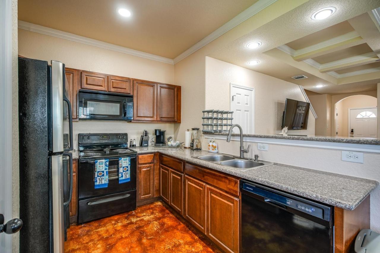 Townhome About 2 Mi To Aquarium! Casa vacanze San Antonio